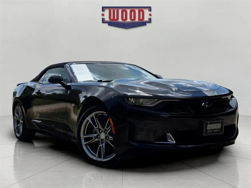2024 Chevrolet Camaro 2LT photo 1