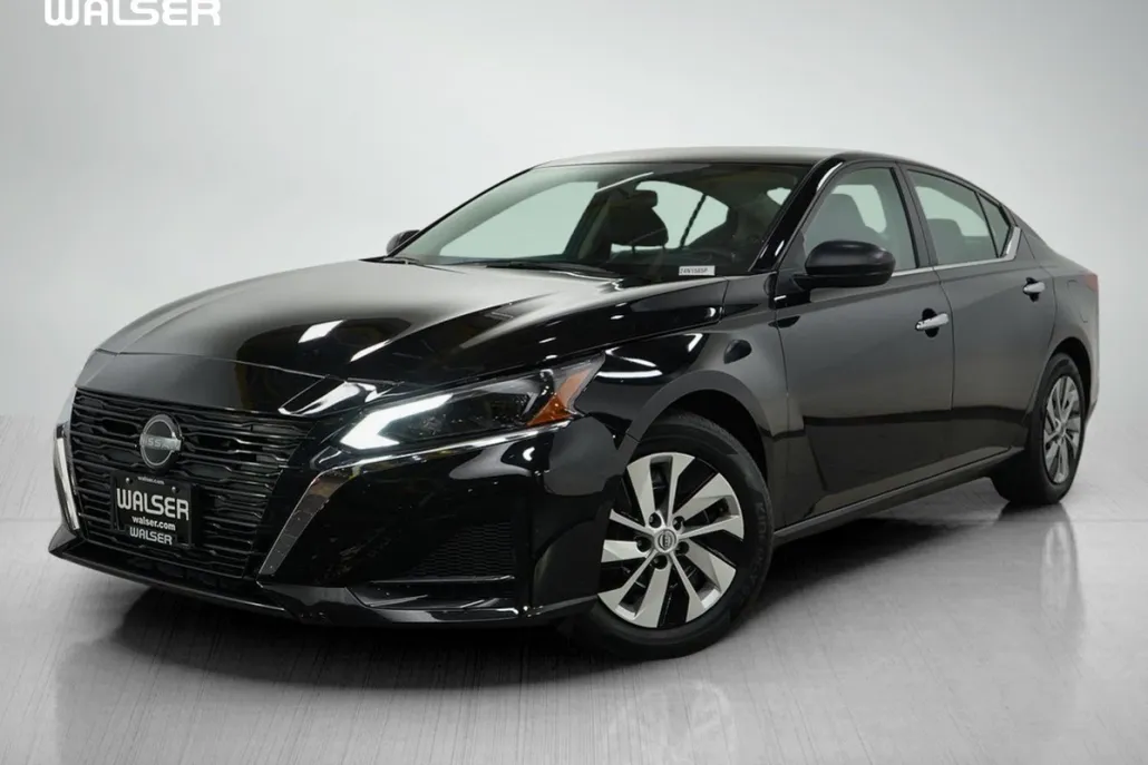 2024 Nissan Altima 2.5 S photo 1