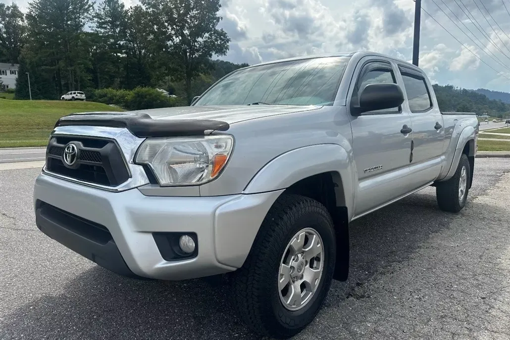 2013 Toyota Tacoma Double Cab Long Bed V6 4x4 photo 1