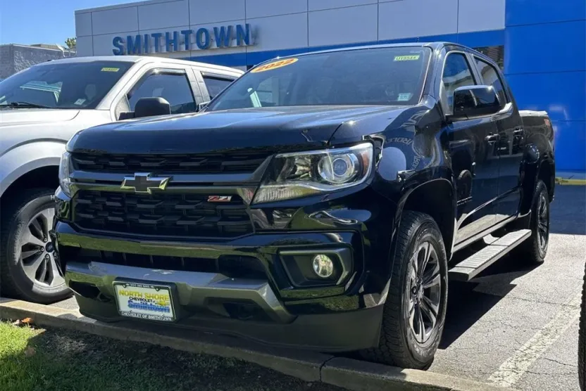 2022 Chevrolet Colorado Z71 photo 1