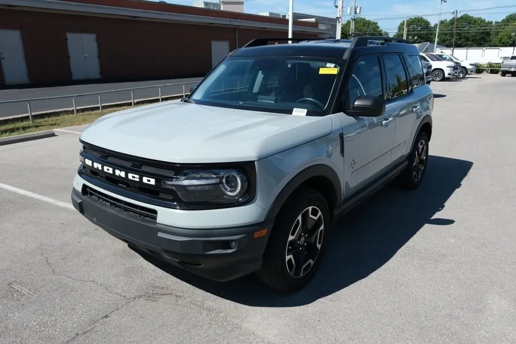 2021 Ford Bronco Sport Outer Banks photo 1