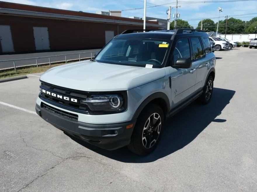 2021 Ford Bronco Sport Outer Banks photo 1
