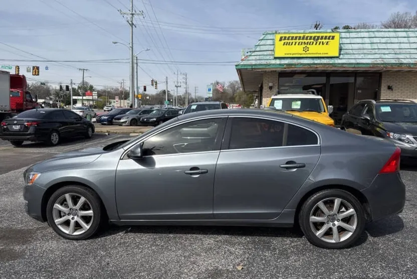 2016 Volvo S60 T5 Drive-E Premier photo 1