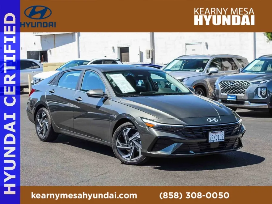 2024 Hyundai Elantra SEL photo 1