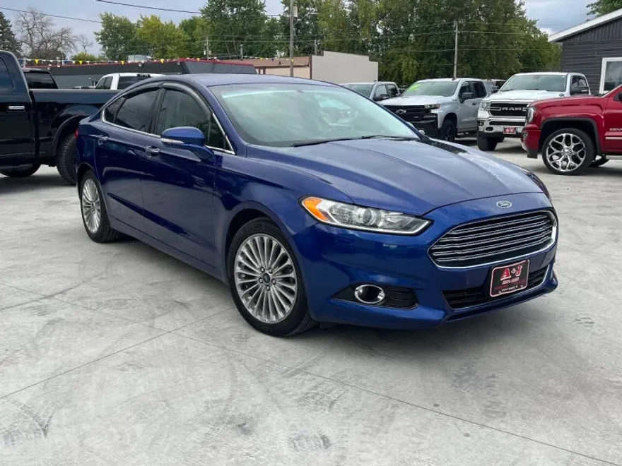 2015 Ford Fusion Titanium photo 1