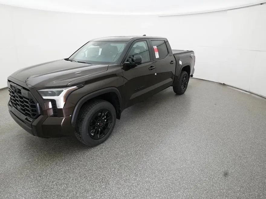 2025 Toyota Tundra Limited CrewMax photo 1