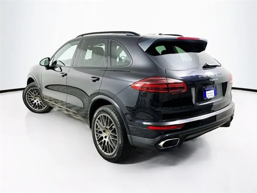 2018 Porsche Cayenne Platinum Edition photo 1
