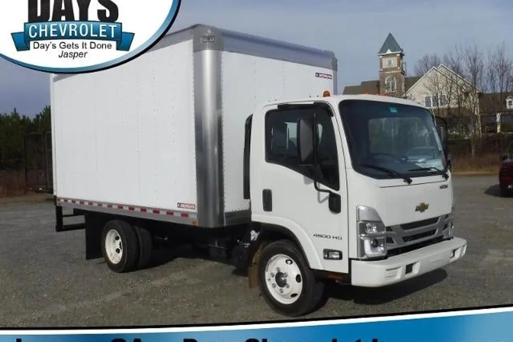 2024 Chevrolet Silverado 4500HD photo 1