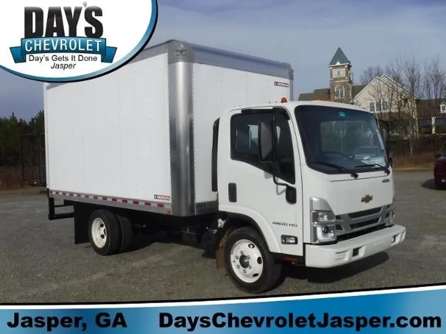 2024 Chevrolet Silverado 4500HD photo 1