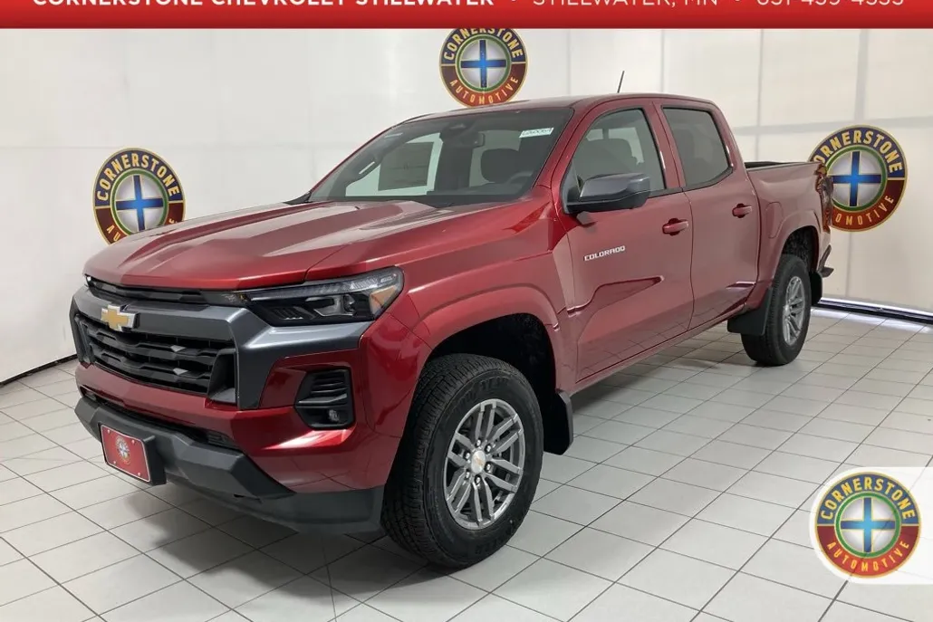 2026 Chevrolet Colorado LT photo 1