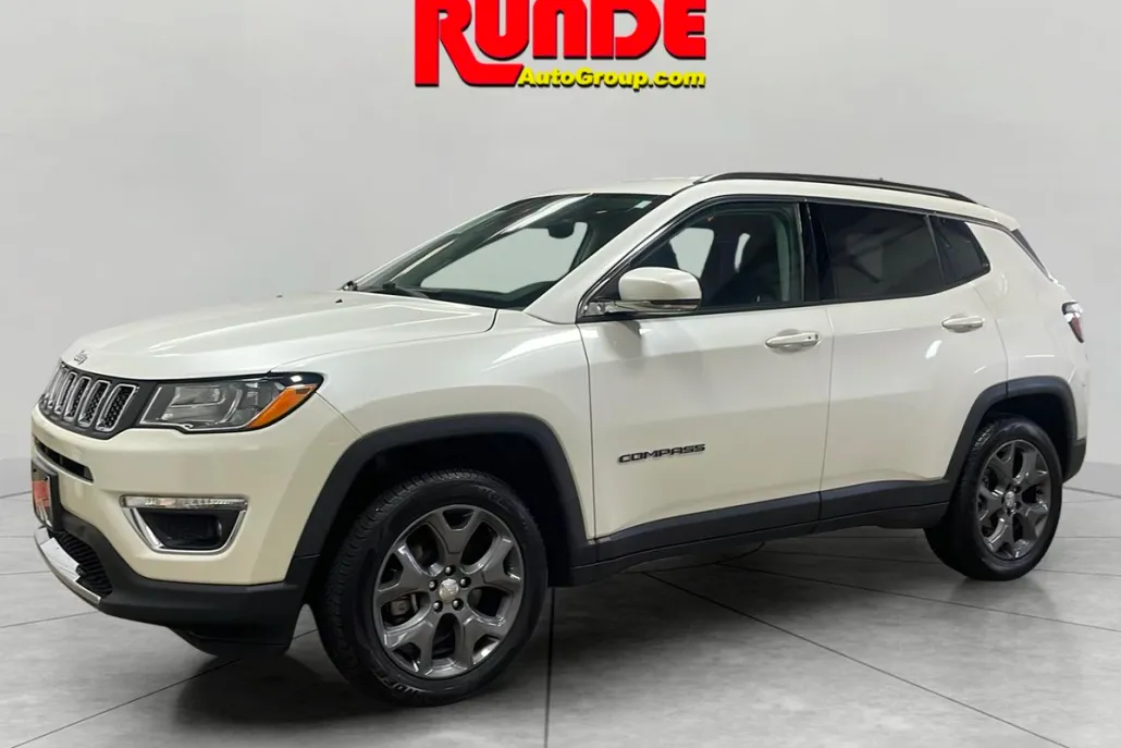 2017 Jeep Compass Limited photo 1