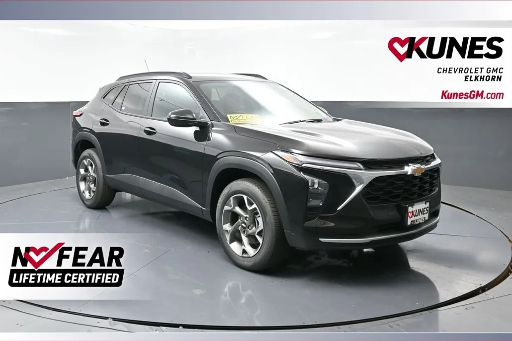 2026 Chevrolet Trax LT photo 1
