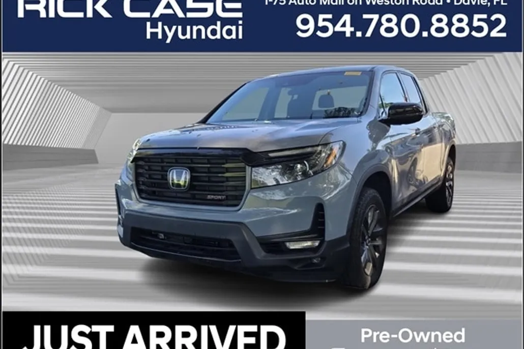 2023 Honda Ridgeline Sport photo 1