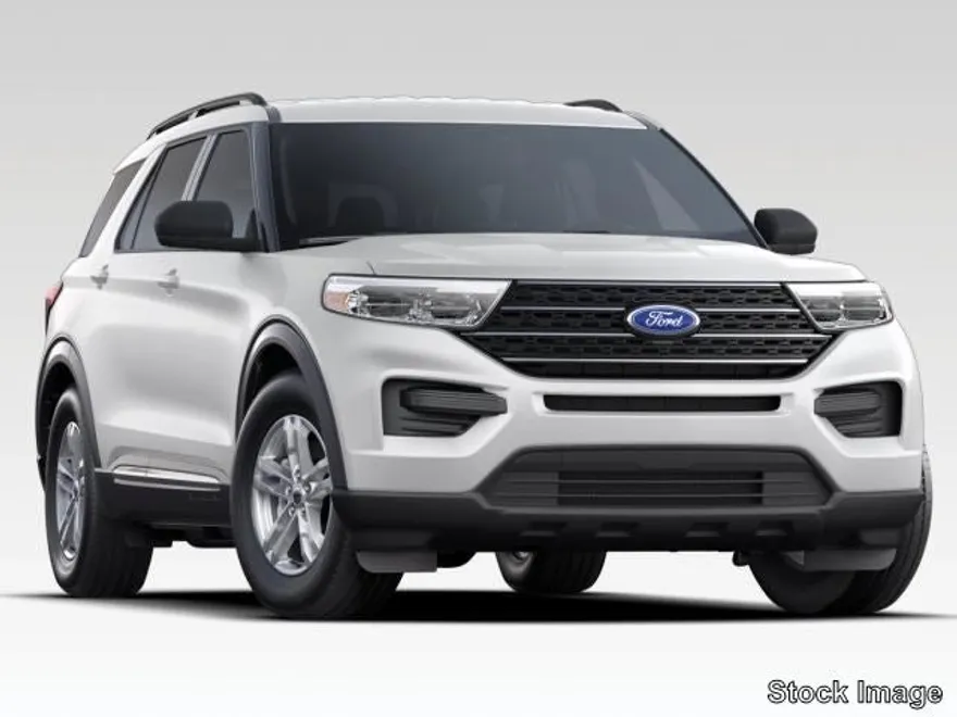 2020 Ford Explorer XLT photo 1