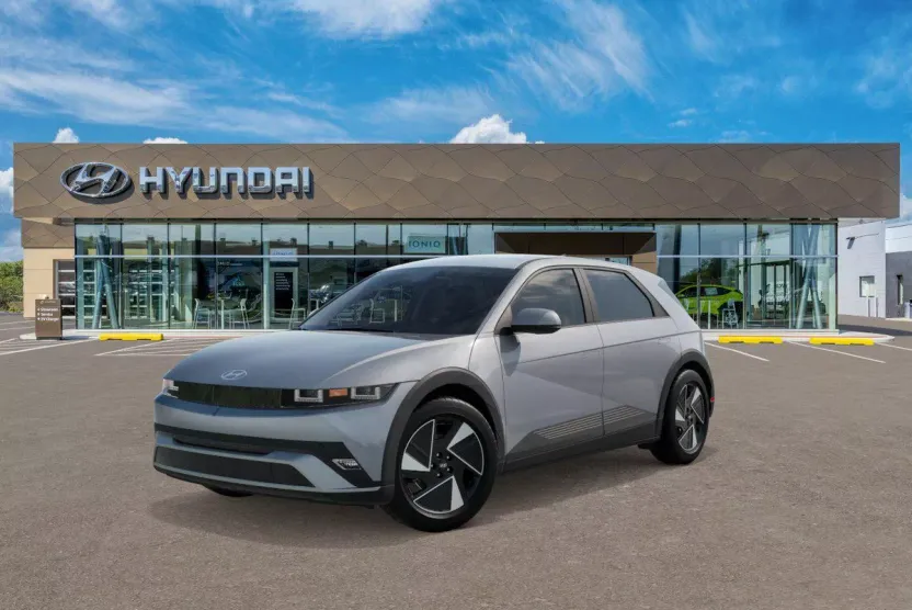 2025 Hyundai Ioniq 5 SE photo 1