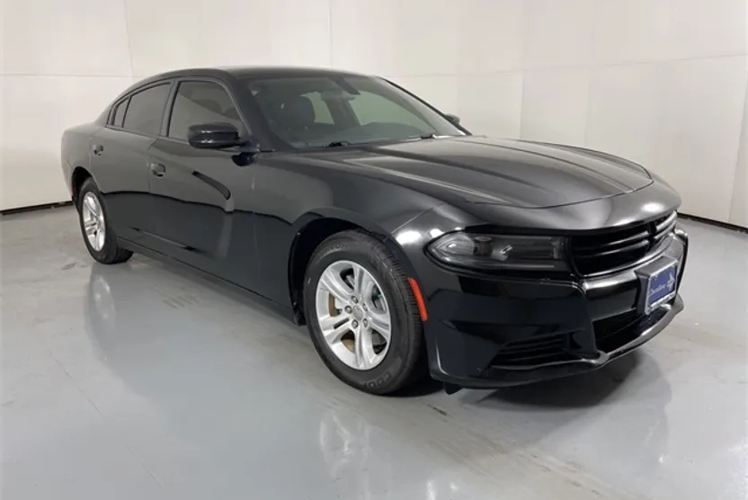 2022 Dodge Charger SXT photo 1