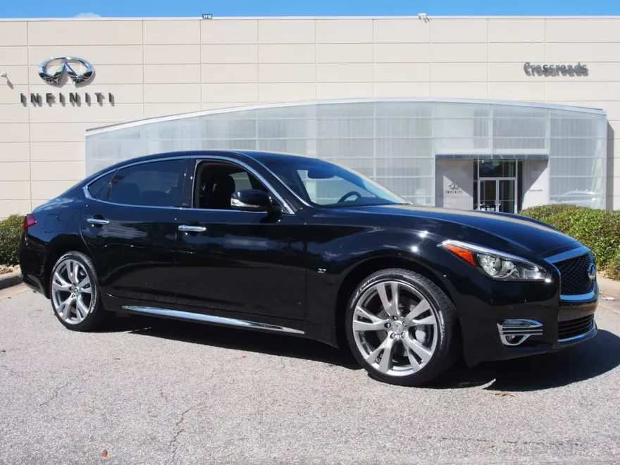 2019 Infiniti Q70L 3.7 Luxe photo 1