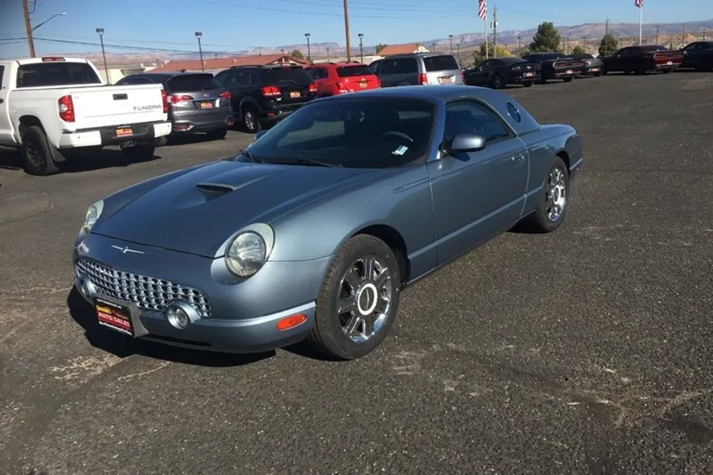 2005 Ford Thunderbird Deluxe photo 1