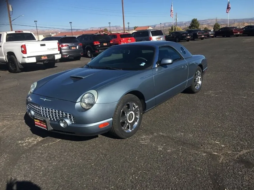 2005 Ford Thunderbird Deluxe photo 1