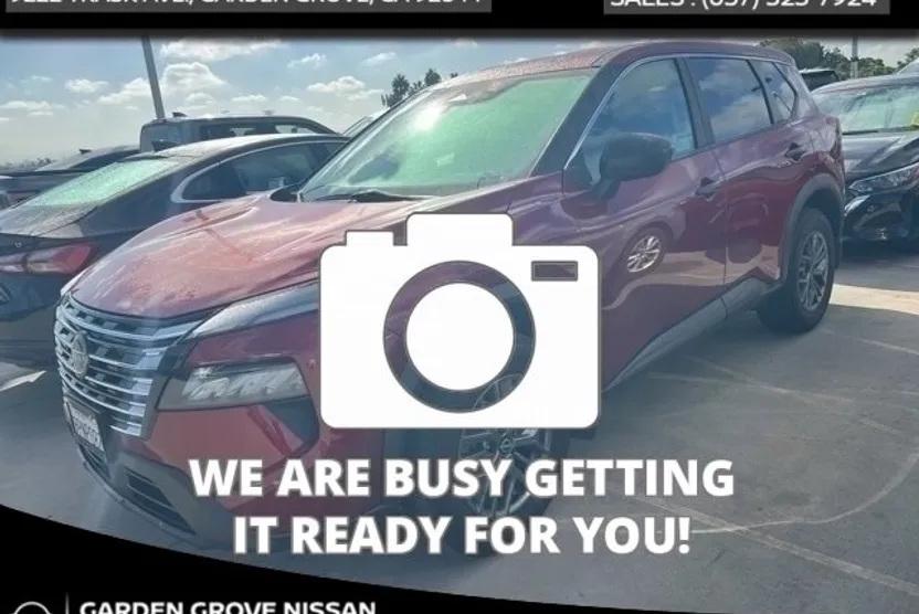 2024 Nissan Rogue photo 1