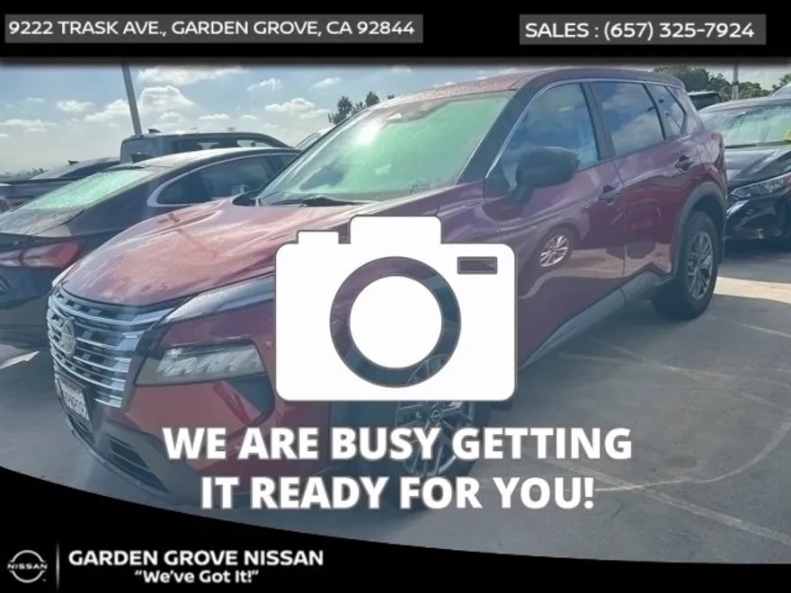 2024 Nissan Rogue photo 1