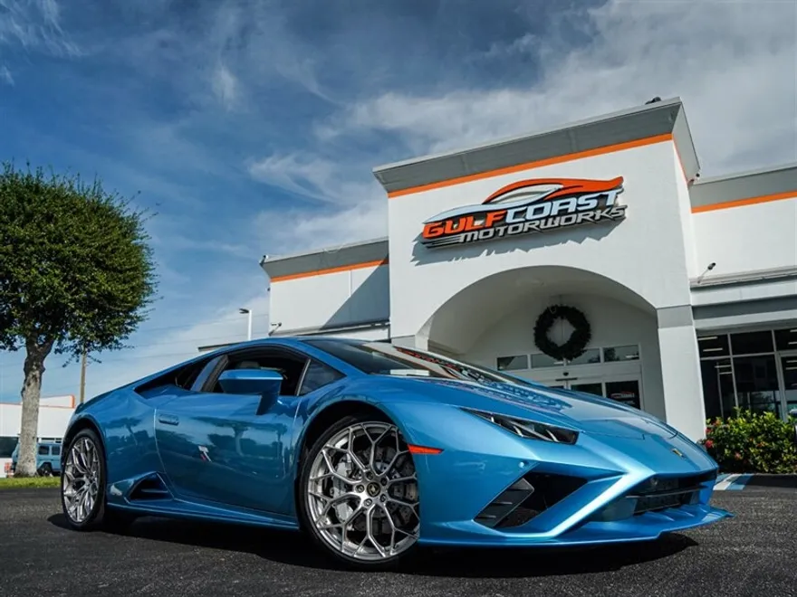 2021 Lamborghini Huracan Evo photo 1