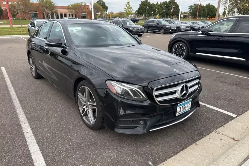 2019 Mercedes Benz E 450 photo 1
