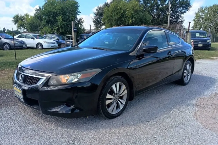 2010 Honda Accord LX photo 1