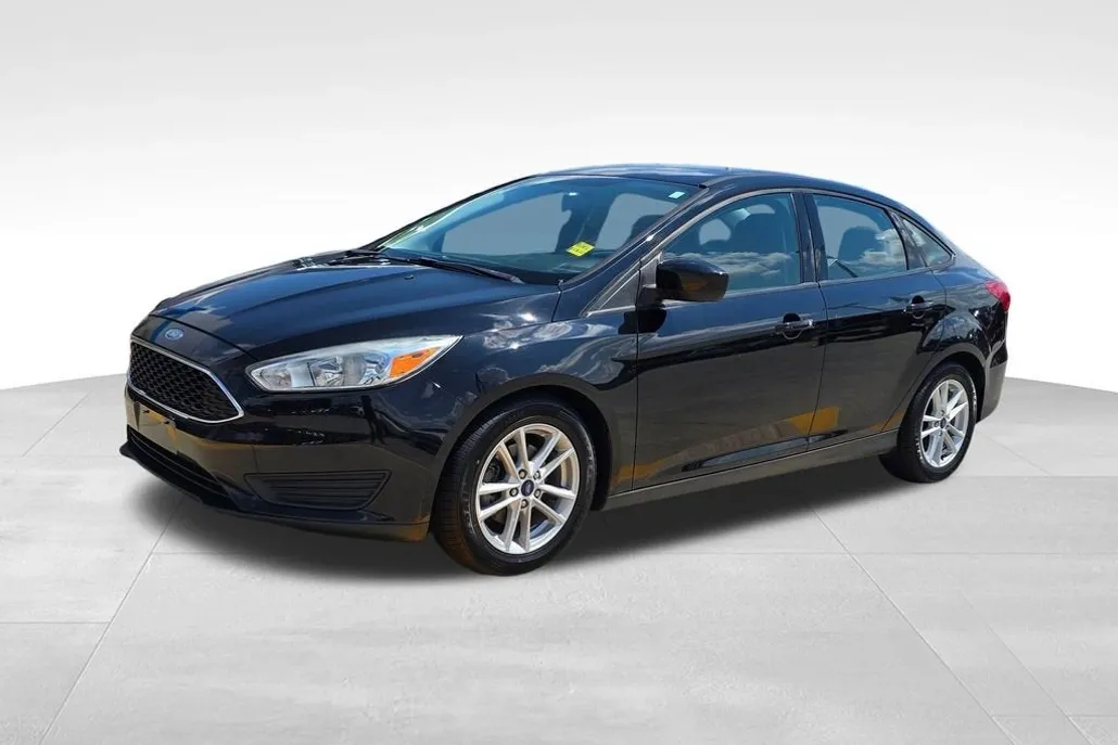 2018 Ford Focus SE photo 1