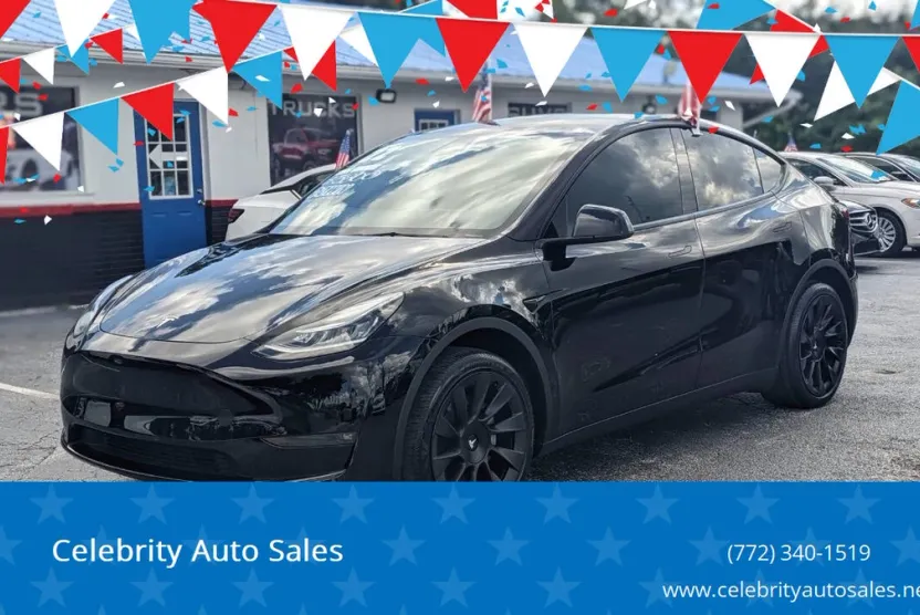 2022 Tesla Model Y Long Range photo 1