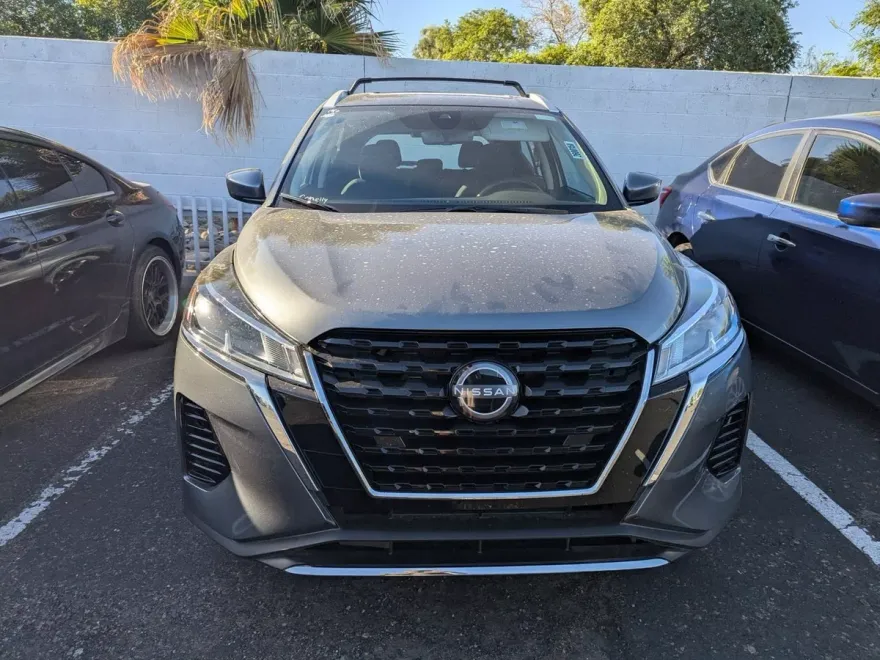2024 Nissan Kicks SV photo 1