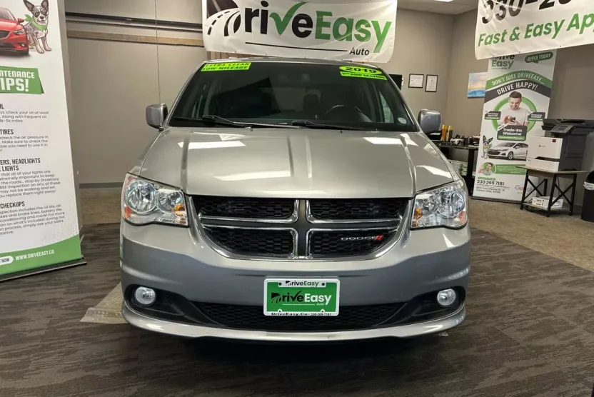 2019 Dodge Grand Caravan SXT photo 1
