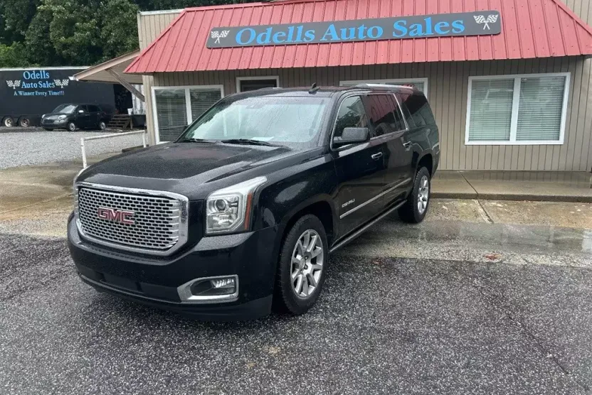 2015 Gmc Yukon Denali XL photo 1
