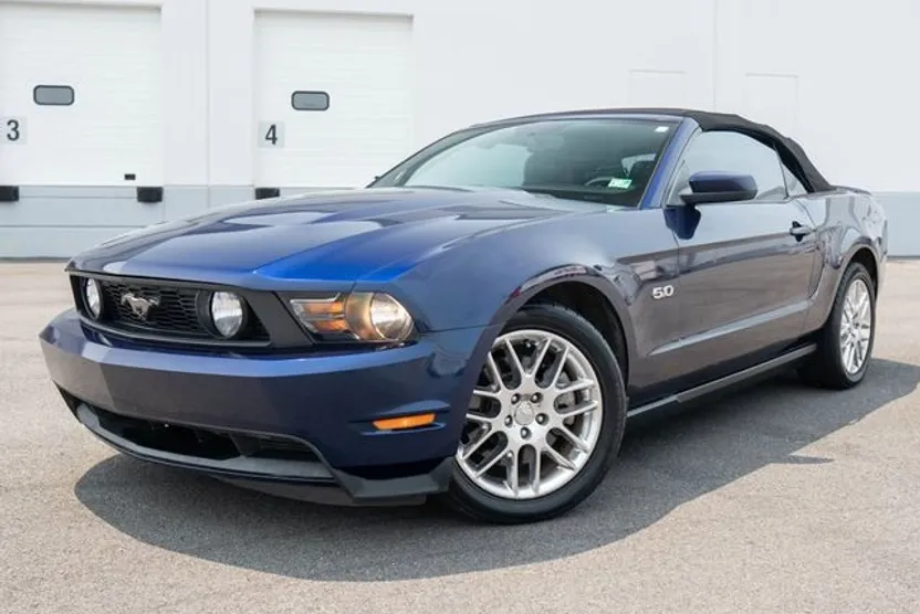 2012 Ford Mustang GT Premium Convertible photo 1