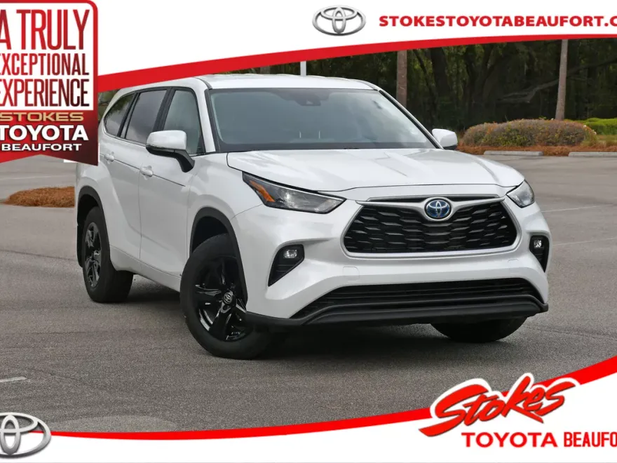 2023 Toyota Highlander Hybrid LE photo 1