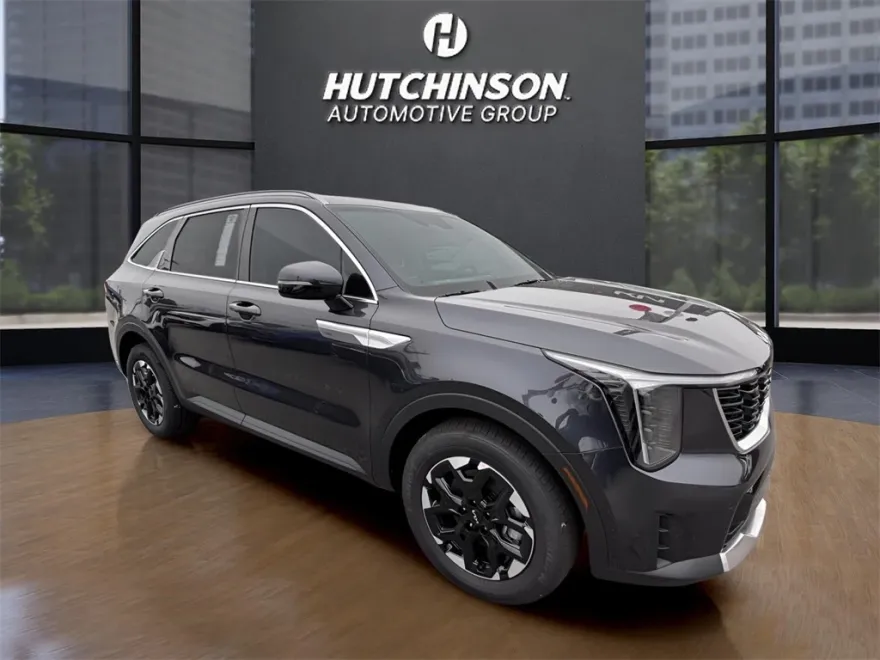 2025 Kia Sorento S photo 1