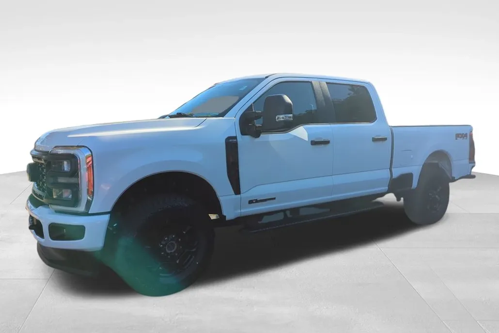 2023 Ford F-250 photo 1