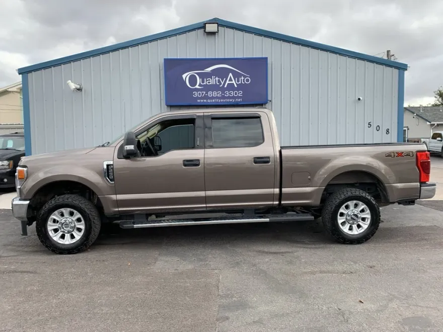 2020 Ford F-250 XLT photo 1