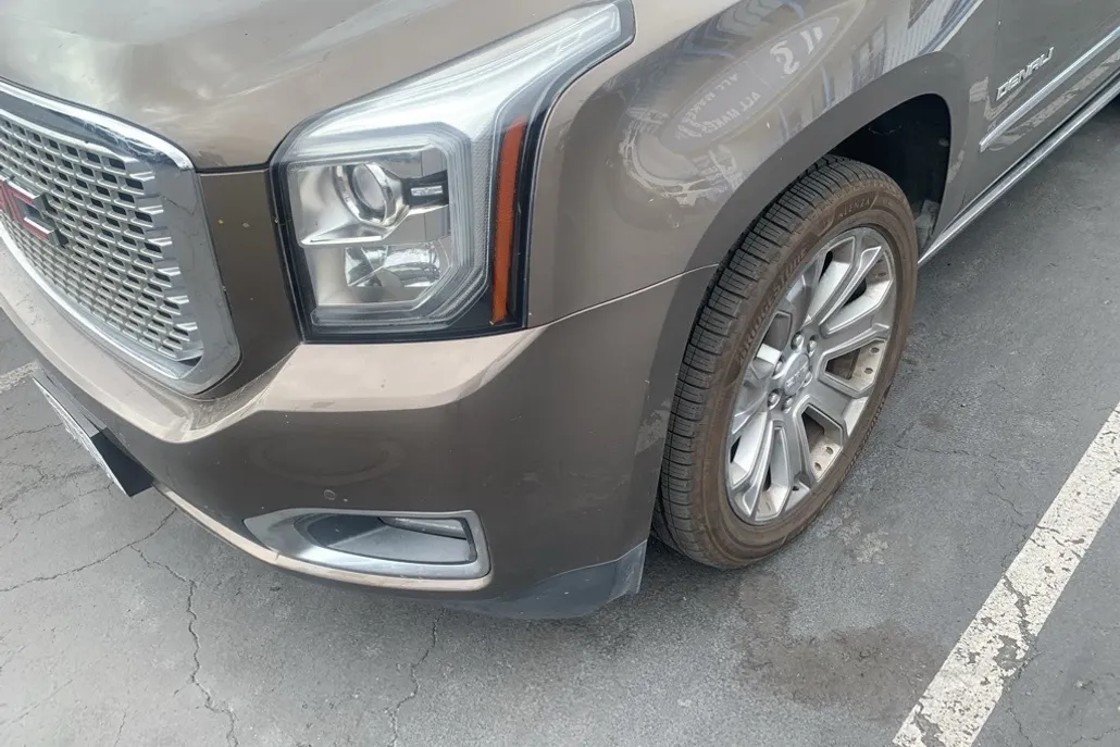 2016 Gmc Yukon Denali photo 1