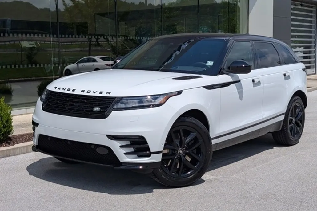 2026 Land Rover Range Rover Velar SE photo 1