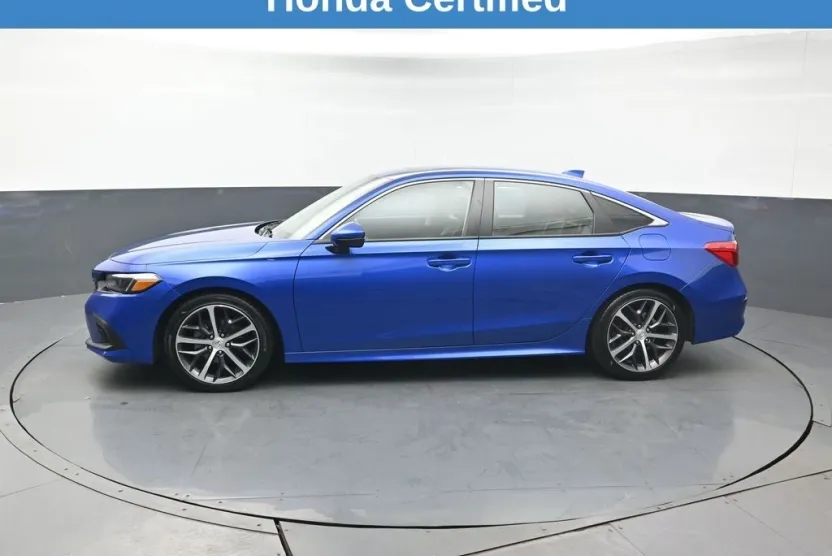 2024 Honda Civic Touring photo 1