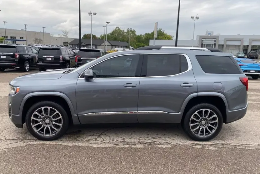 2022 Gmc Acadia Denali photo 1