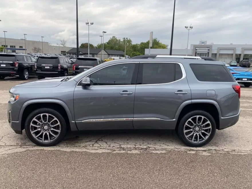 2022 Gmc Acadia Denali photo 1