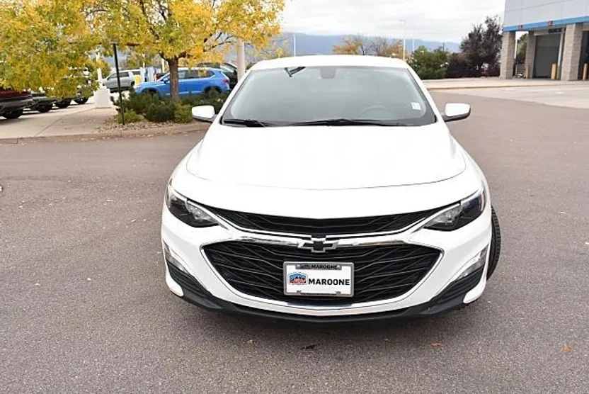 2022 Chevrolet Malibu RS photo 1