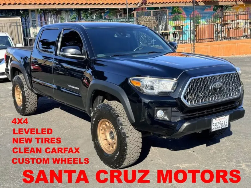 2019 Toyota Tacoma TRD photo 1