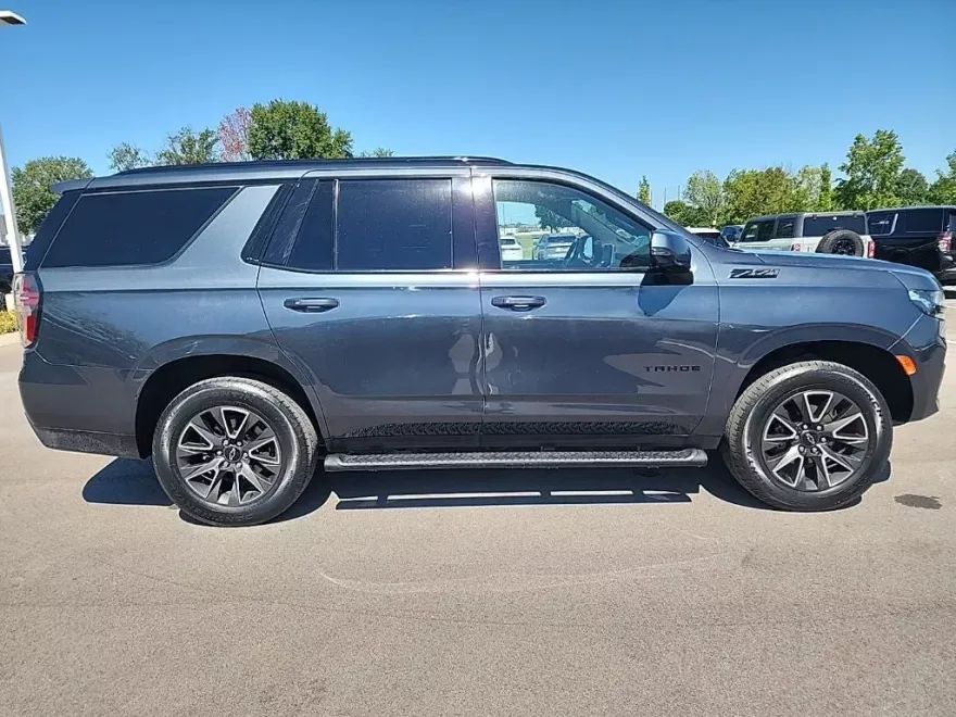 2021 Chevrolet Tahoe Z71 photo 1