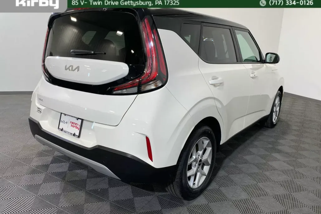 2023 Kia Soul LX S photo 1