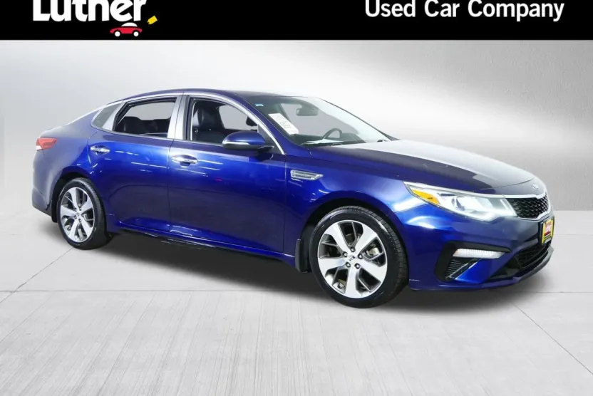 2020 Kia Optima S photo 1