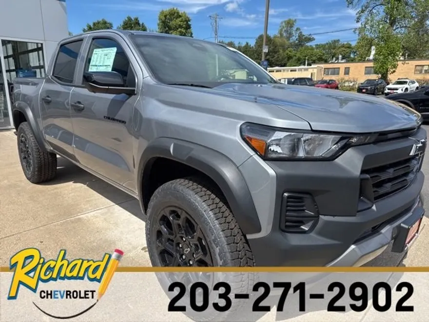 2026 Chevrolet Colorado Trail Boss photo 1