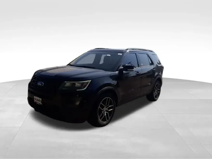 2016 Ford Explorer Sport photo 1